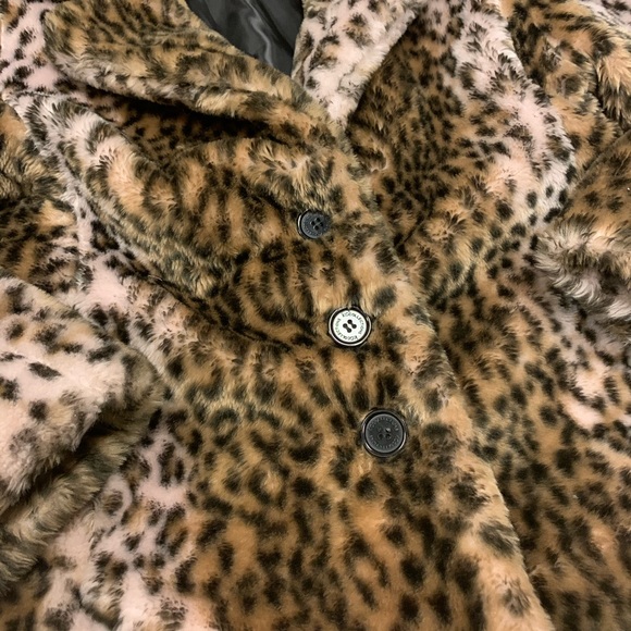 SOLD ** Leopard Print Fur Coat - Picture 2 of 2